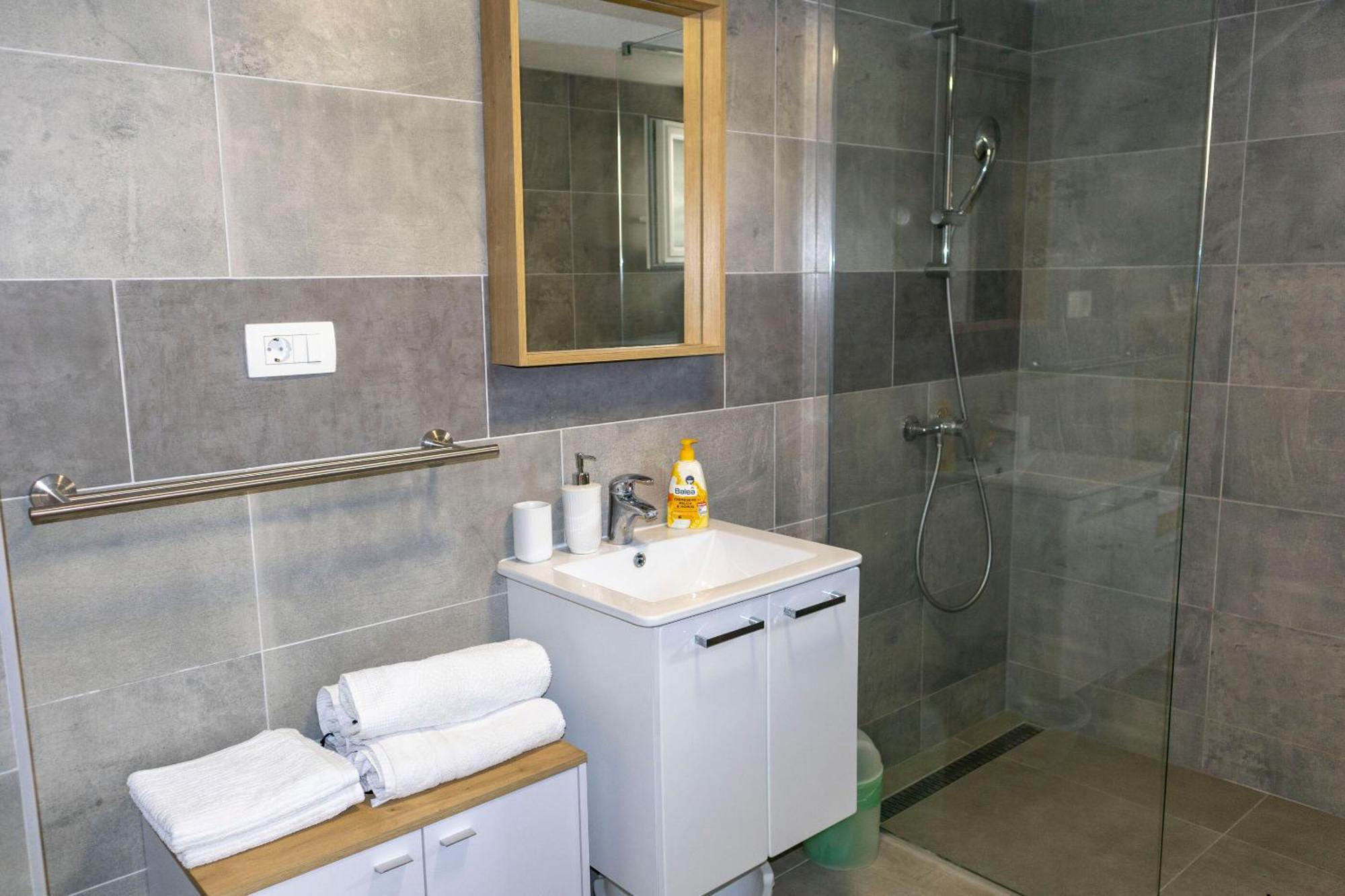 Apartments Ivanka Supetar Ngoại thất bức ảnh