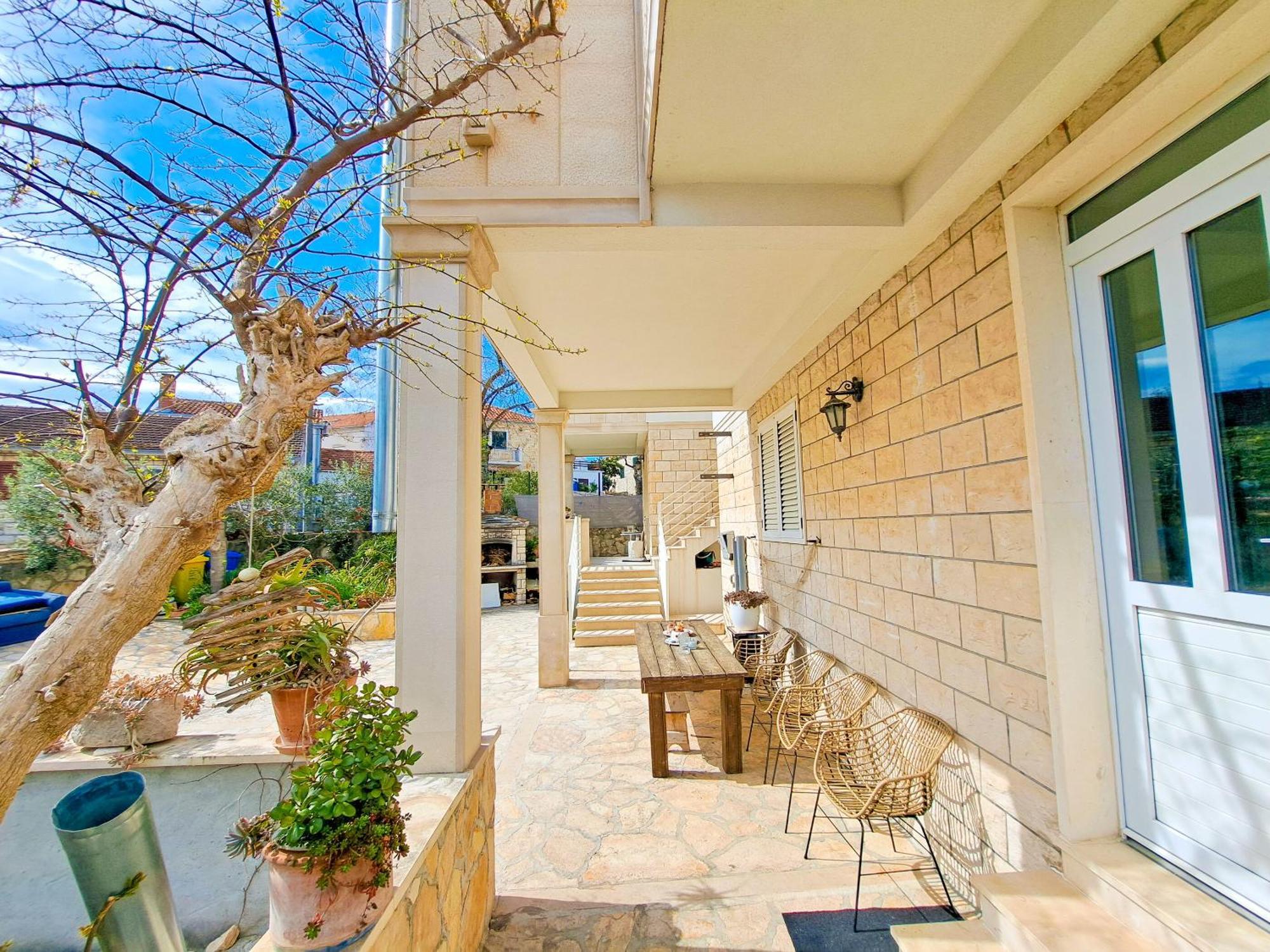 Apartments Ivanka Supetar Ngoại thất bức ảnh